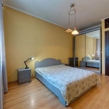 Apartments With Three Rooms On Shevchenko Blvd 키예프 외부 사진