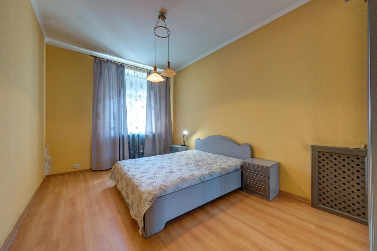 Apartments With Three Rooms On Shevchenko Blvd 키예프 외부 사진